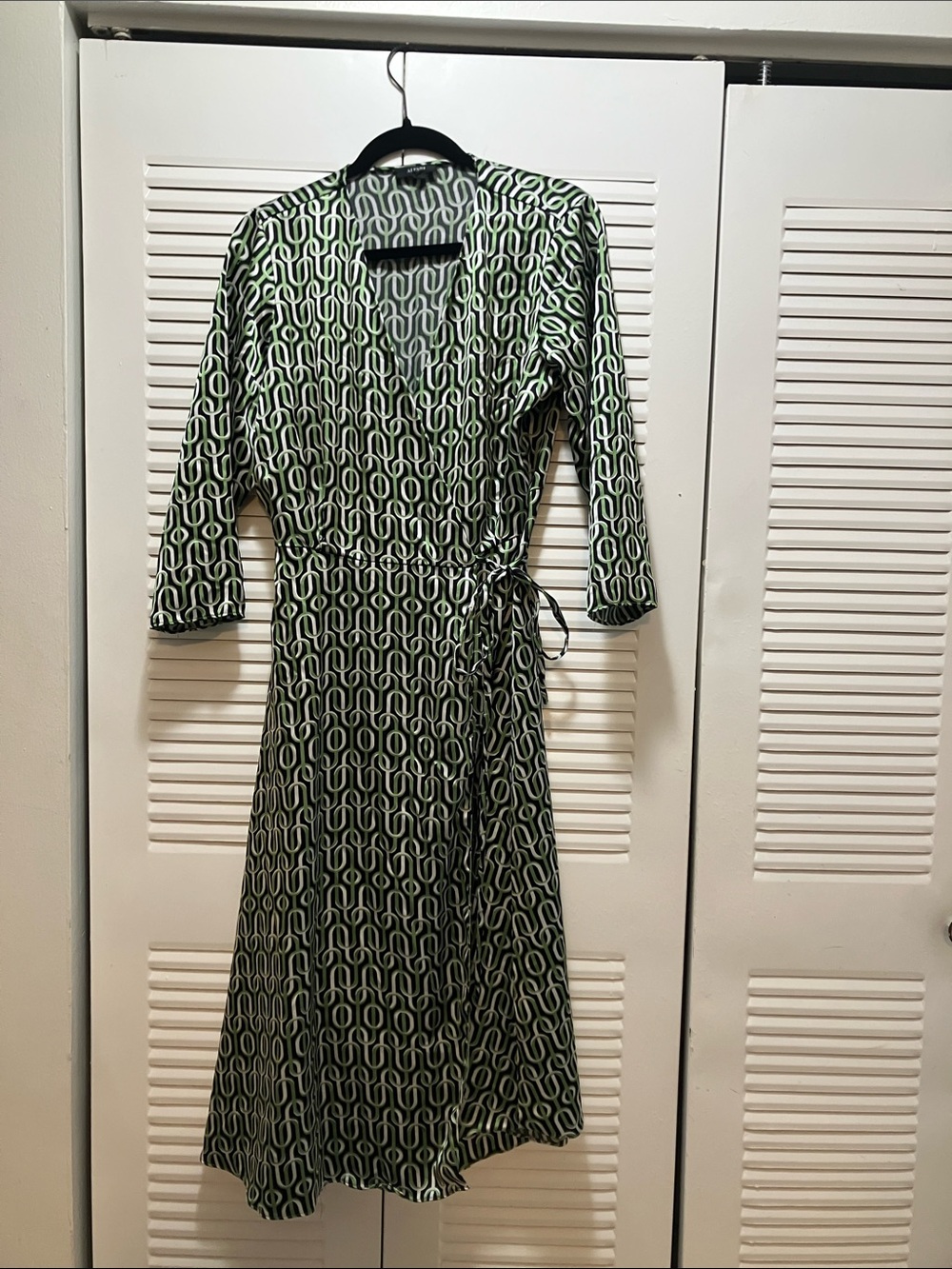 Green Patterned 3/4 elbow sleeve Wrap Dress Alfani Macys